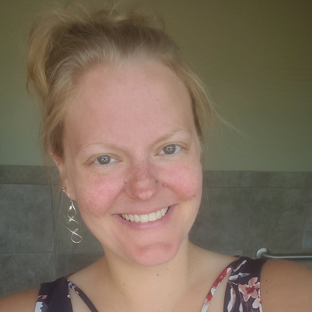 Meet your Posher, Andrea